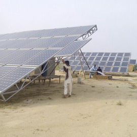 China fase solar triplicar-se do sistema de bombeamento 25HP/18.5kW DC-AC para a irrigação em Paquistão fornecedor