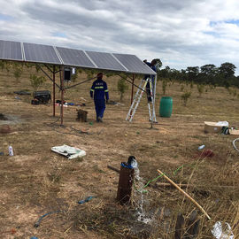China Sistema de bombeamento solar trifásico exterior de 2.2kw 220v para a irrigação em Zâmbia fornecedor