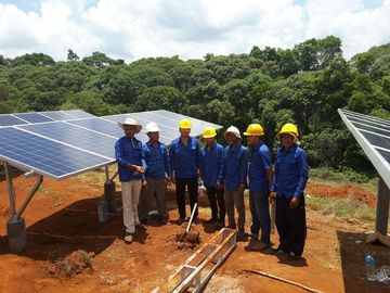 China 3 inversor solar da fase 4kW 380V picovolt, C.C. solar ao conversor da C.A. construído em MPPT fábrica